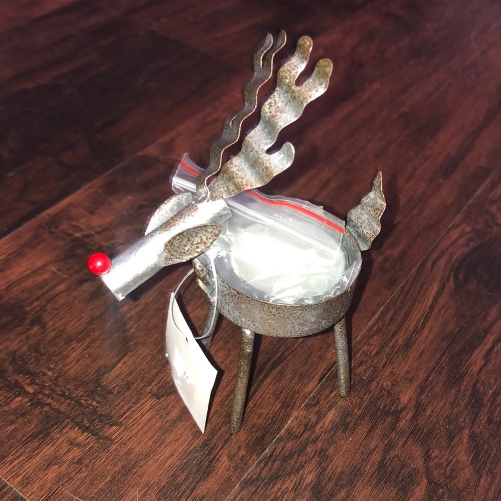 Very cute deer Christmas decor